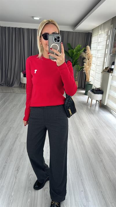 Orjinal Marka, Beyaz Kalp Nakışlı, Kırmızı Tişört