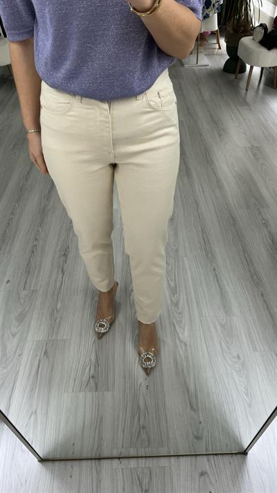 ORJİNAL MARKA, KESİK PAÇA, FULL LİKRALI  BEJ MOM JEAN