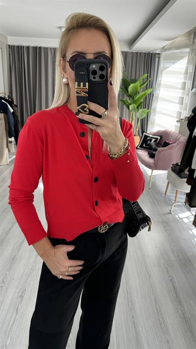 Orjinal Marka Siyah Düğmeli Kırmızı Hırka