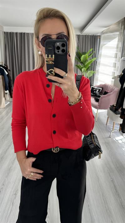 Orjinal Marka Siyah Düğmeli Kırmızı Hırka