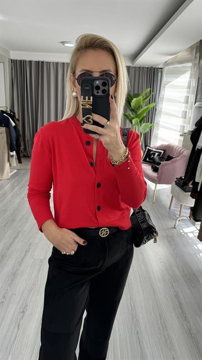 Orjinal Marka Siyah Düğmeli Kırmızı Hırka