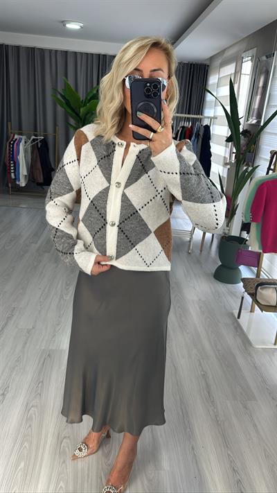 ORJİNAL MODEL BAKLAVA DESENLİ TRİKO HIRKA