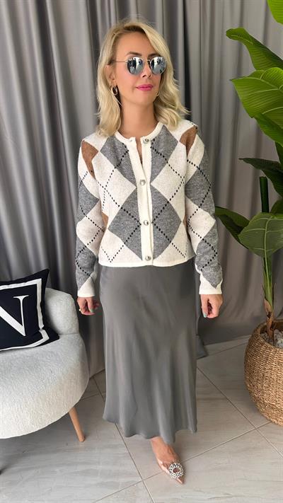 ORJİNAL MODEL BAKLAVA DESENLİ TRİKO HIRKA