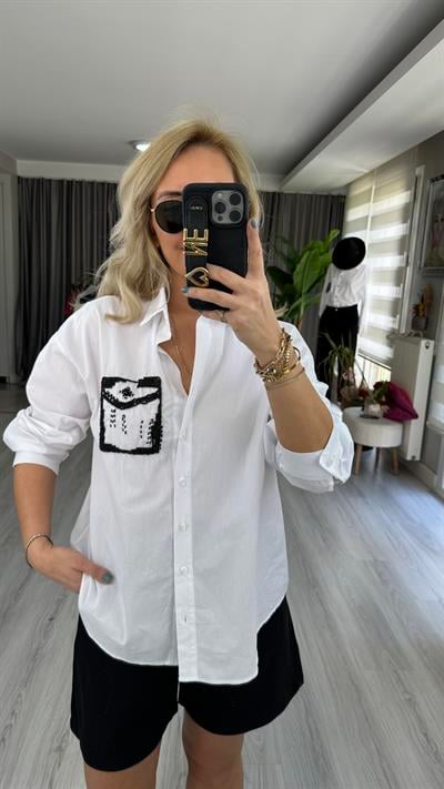 ORJİNAL MODEL CEP İŞLEMELİ BEYAZ POPLİN GÖMLEK