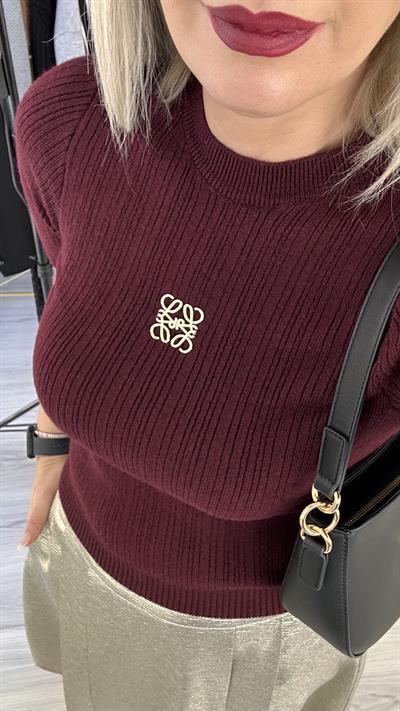 ORJİNAL MODEL GOLD BROŞ DETAYLI BORDO TRİKO