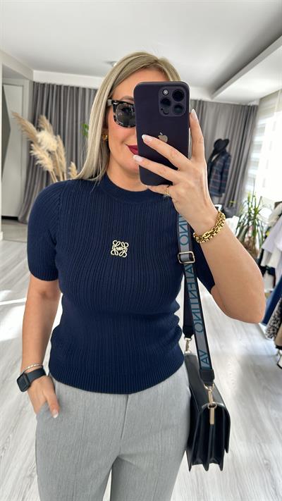 ORJİNAL MODEL GOLD BROŞ DETAYLI LACİVERT TRİKO