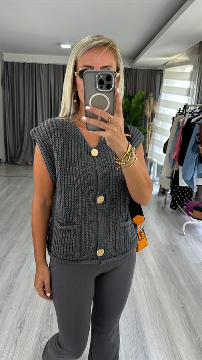 Orjinal Model Gold Düğme Detaylı Gri Yelek