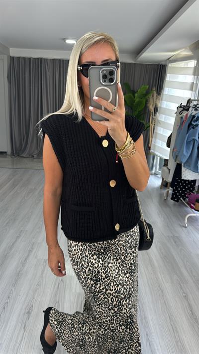 Orjinal Model Gold Düğme Detaylı Siyah Yelek