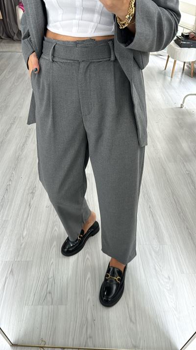 Orjinal Model Gri Crop Ceket Mix Pantolon Takım