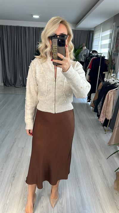 ORJİNAL MODEL İNCİLİ EKRU TRİKO CEKET