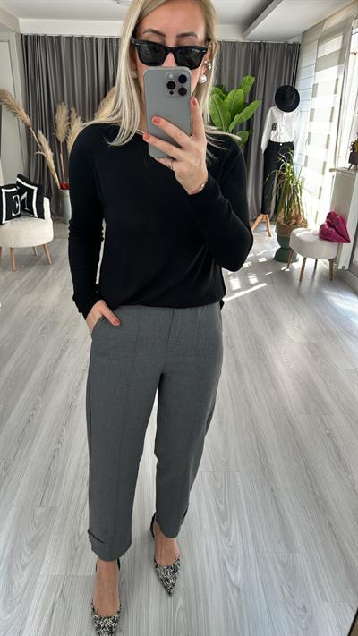 ORJİNAL MODEL, PAÇASI DÜĞMELİ, BELİ LASTİKLİ GRİ PANTOLON
