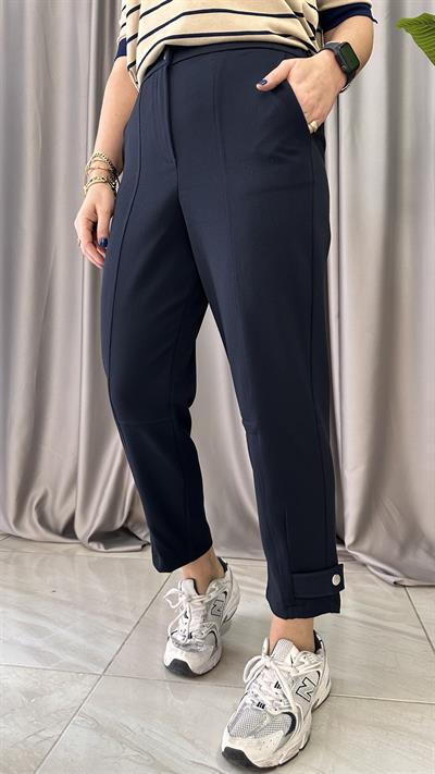 ORJİNAL MODEL, PAÇASI DÜĞMELİ, BELİ LASTİKLİ LACİVERT PANTOLON
