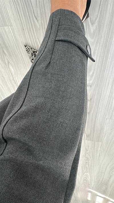 ORJİNAL MODEL, PAÇASI DÜĞMELİ, BELİ LASTİKLİ GRİ PANTOLON