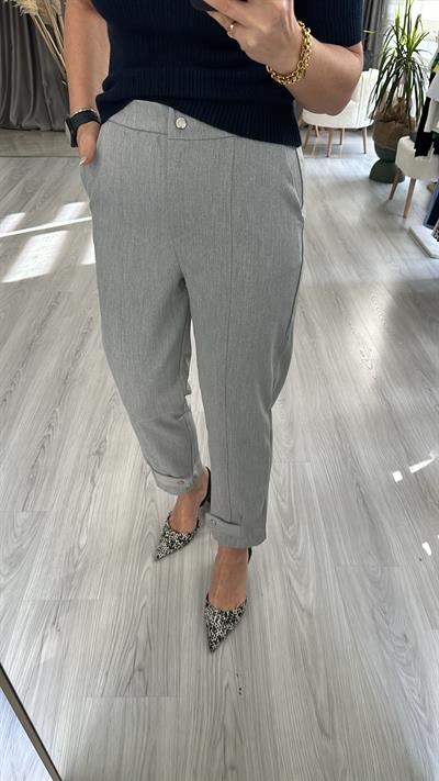 ORJİNAL MODEL, PAÇASI DÜĞMELİ, BELİ LASTİKLİ GRİ PANTOLON