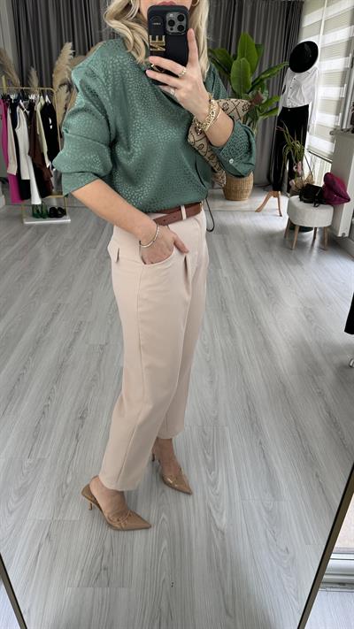 ORJİNAL MODEL TABA KEMERLİ  TAŞ RENGİ  LİKRALI KREP PANTOLON