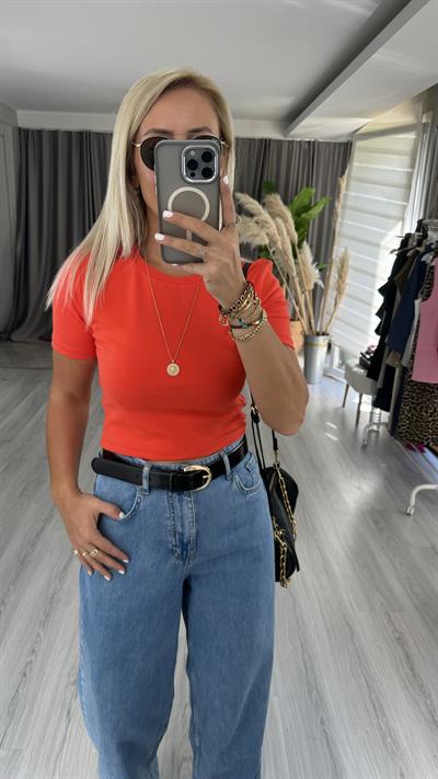 Pamuklu Kırmızı Crop Tişört