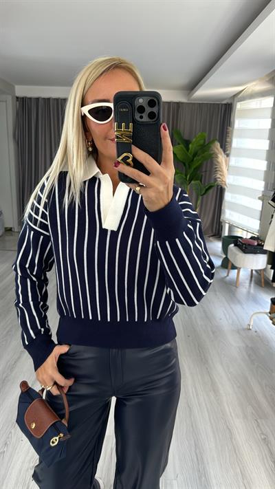 Polo Yaka, Beyaz Çizgili, Lacivert Triko 