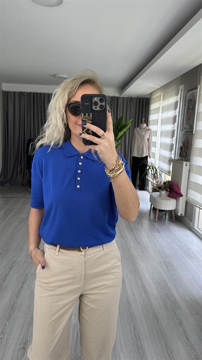 POLO YAKA, DÜĞMELİ, KISAKOL, MAVİ TRİKO