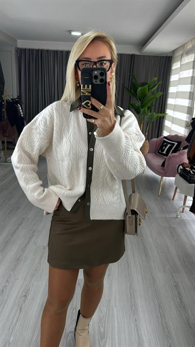 Polo Yaka Garnili Çıtçıt Detay Ekru Hırka