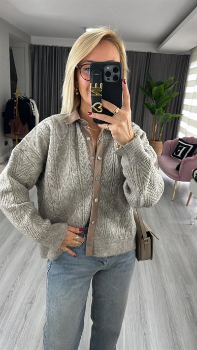 Polo Yaka Garnili Çıtçıt Detay Vizon Hırka