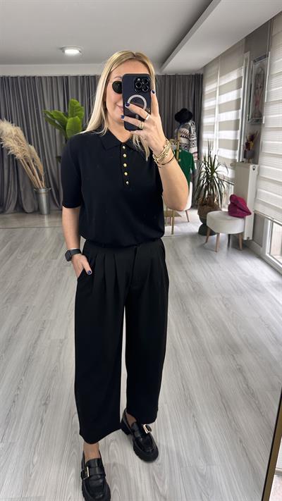 Polo Yaka Gold Düğmeli Siyah Triko