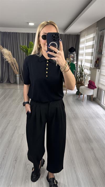Polo Yaka Gold Düğmeli Siyah Triko