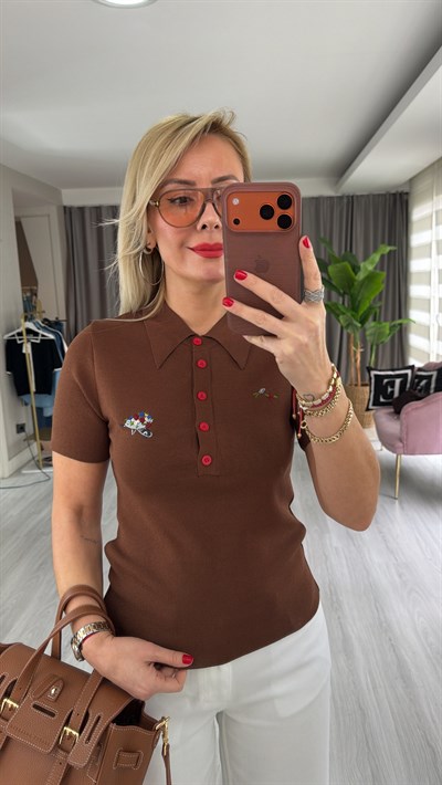 Polo Yaka Nakış İşlemeli Kahverengi Premium Triko
