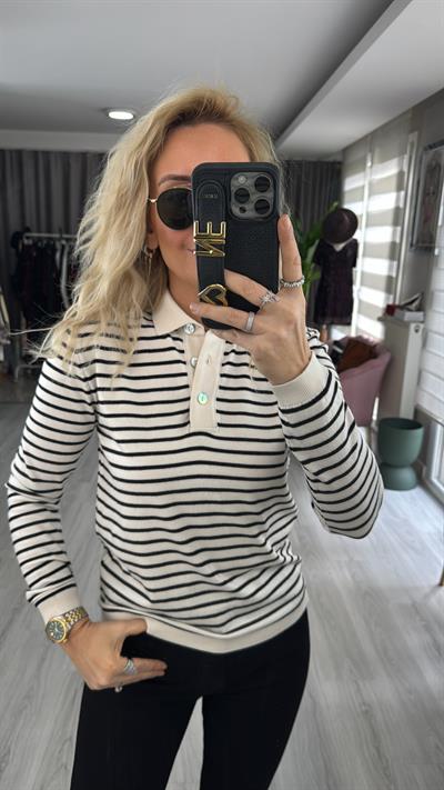 Polo Yaka Sedef Düğmeli Siyah Çizgili Ekru Triko