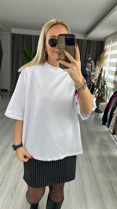 PREMİUM DOKUDA ORJİNAL MODEL BEYAZ TİŞÖRT 