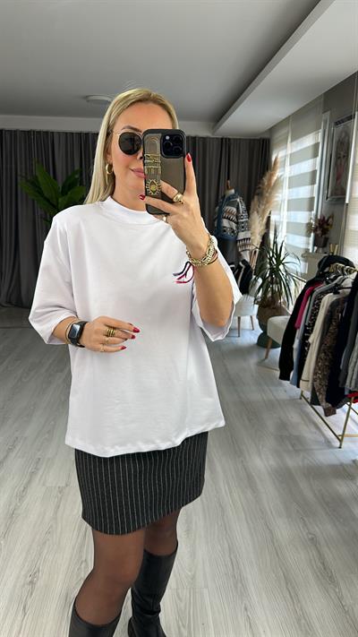 PREMİUM DOKUDA ORJİNAL MODEL BEYAZ TİŞÖRT 