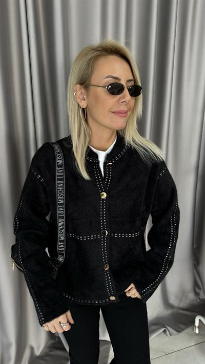 Premium Ekru Şerit Detaylı Siyah Triko Ceket