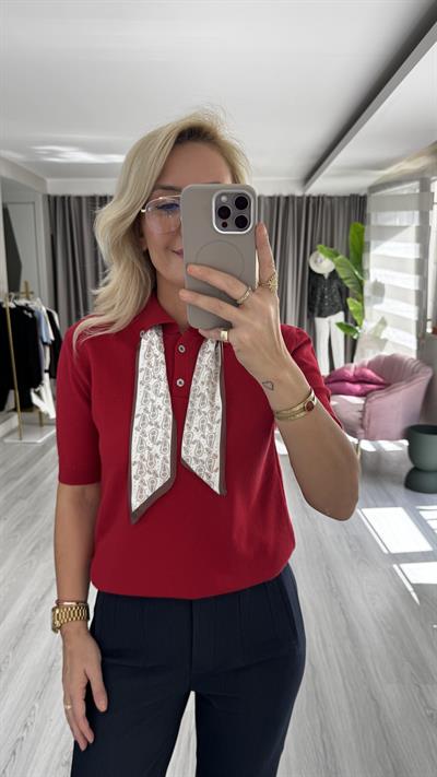 Premium Polo Yaka Fularlı Kırmızı Triko