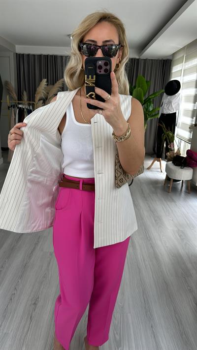 PREMİUM SERİ BOYUNA LACİVERT ÇİZGİLİ EKRU YELEK