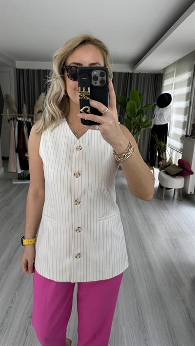 PREMİUM SERİ BOYUNA LACİVERT ÇİZGİLİ EKRU YELEK