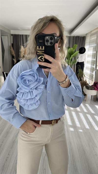 PREMİUM SERİ GÜL BROŞLU BUZ MAVİSİ GÖMLEK