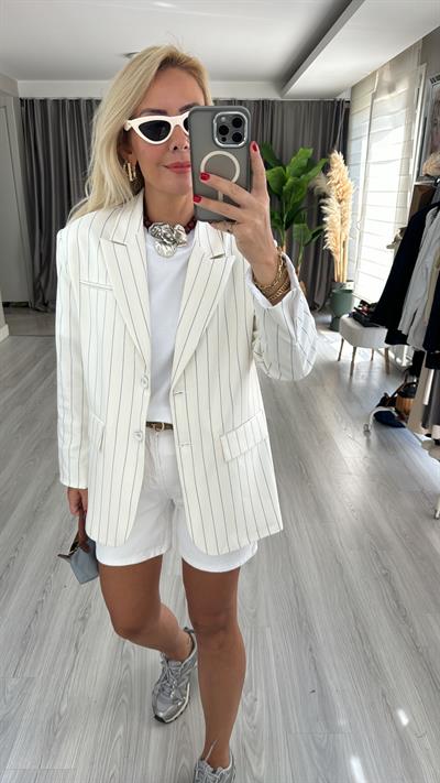 Premium Seri, Kendinden Çizgili Ekru Ceket