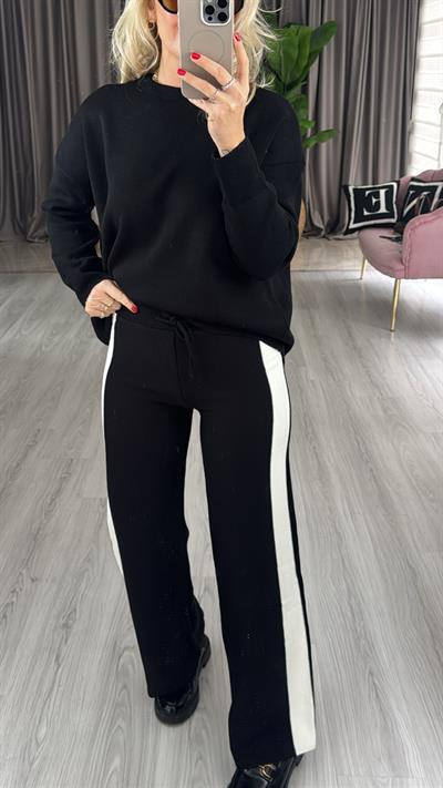 Premium Yanları Ekru Şeritli Siyah Triko Takım
