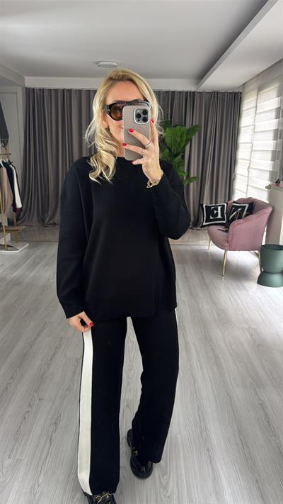 Premium Yanları Ekru Şeritli Siyah Triko Takım