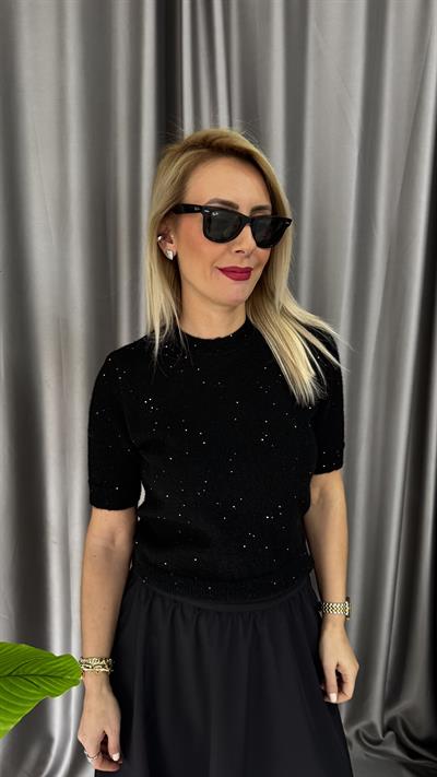 Pul Payet İşlemeli Siyah Triko