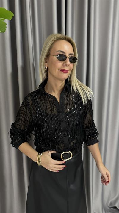 Pul Payet Saçaklı Saten Biyeli Siyah Gömlek