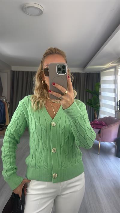 Saç Örgü Üç Düğme Fıstık Yeşili Triko Hırka