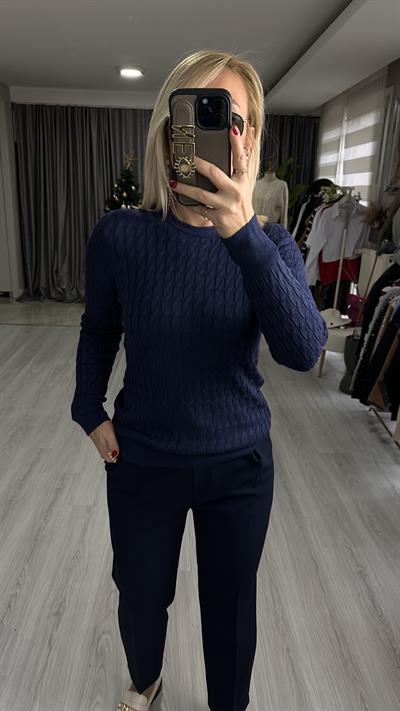 SAÇ ÖRGÜLÜ BİSİKLET YAKA LACİVERT TRİKO