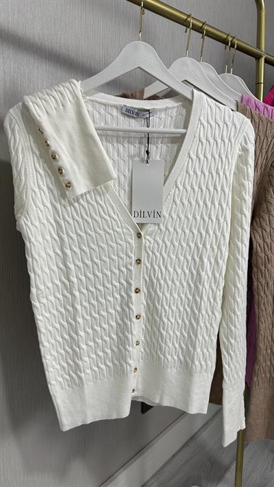 SAÇ ÖRGÜLÜ DÜĞMELİ EKRU V YAKA TRİKO HIRKA