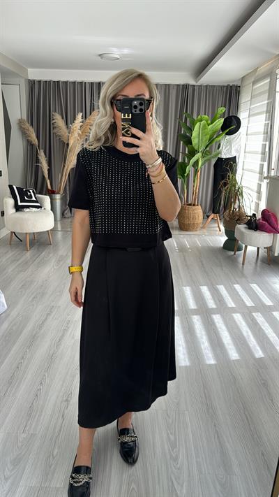 SATEN PİLELİ, KEMERLİ SİYAH KLOŞ ETEK