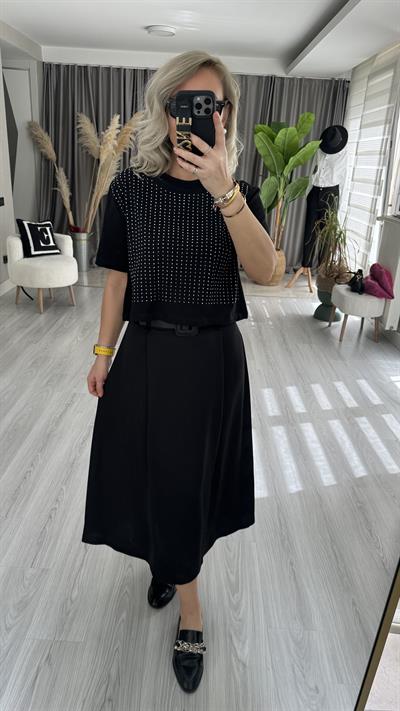 SATEN PİLELİ, KEMERLİ SİYAH KLOŞ ETEK