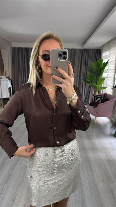 Sedef Düğmeli Acı Kahve Saten Gömlek