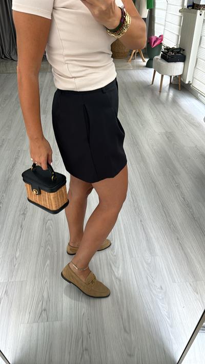 Şehir Boy, Cepli Siyah Şort