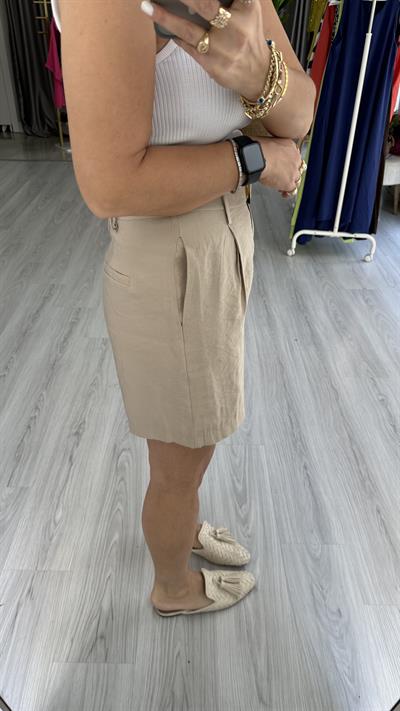 ŞEHİR BOY, KEMERLİ TAŞ RENGİ ŞORT