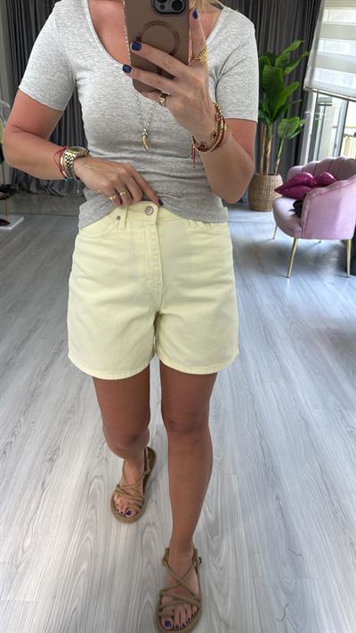 Şehir Boy Sarı Jean Şort