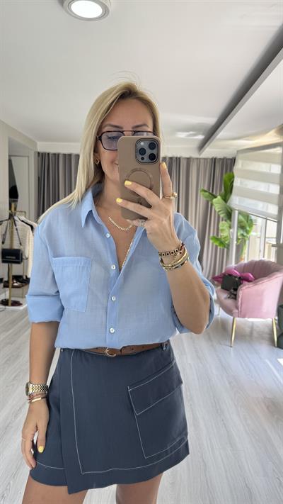 Sırt Düğme Detaylı Pamuklu Mavi Gömlek
